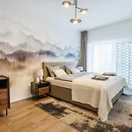 Sleek Premium With Parking Apartment Budapest