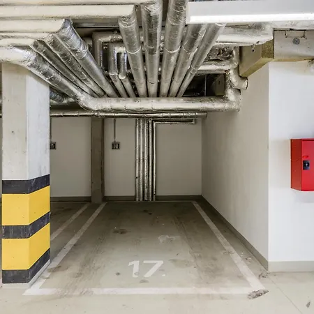 Sleek Premium With Parking Budapeste