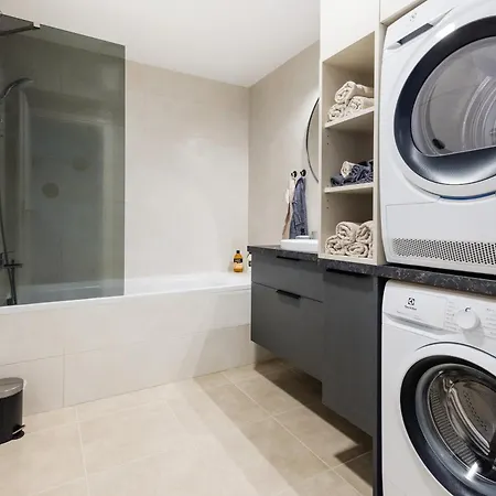 Sleek Premium With Parking * Budapeste